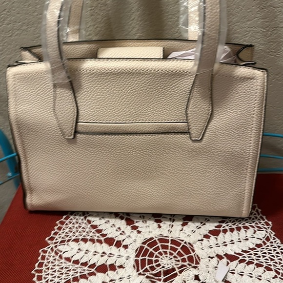NWT French Connection Satchel. Firm price - Picture 3 of 12